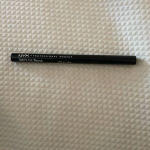 NEW NYW eye liner liquid black